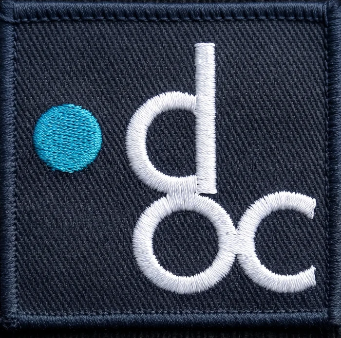 Toppa ricamata con il logo di Punto Doc
